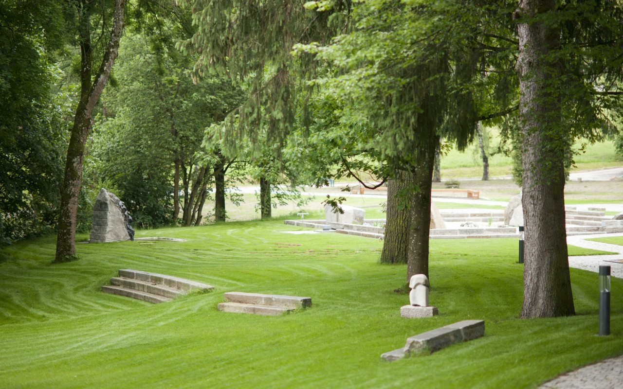 Bild Klinikpark Skulpturen